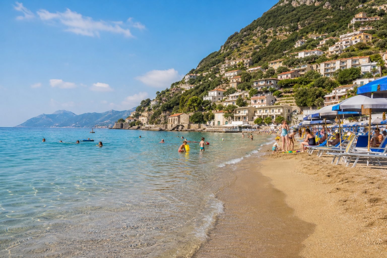 Famiglie e bambini in spiaggia al Lido Tramonto